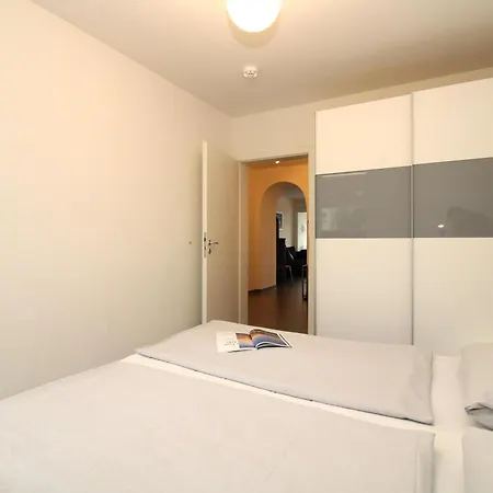 Appartementhaus Ostseebrise 1 *