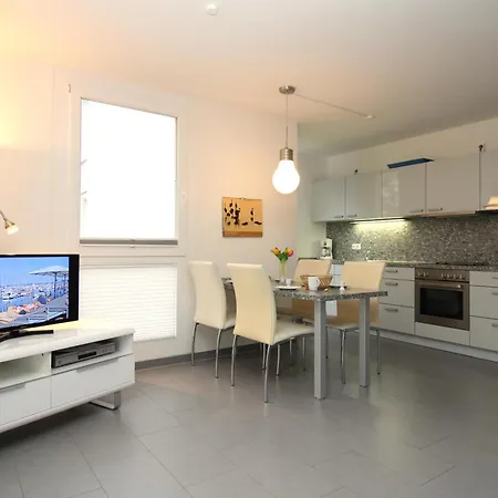 Apartment Appartementhaus Ostseebrise 1 *